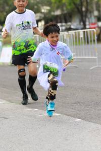 BIB: 880
                            <button type="button" onclick="openModal(3563499)" class="btn btn-primary btn-sm float-right btn-popup" data-toggle="modal" data-target=".modal-high-quality">
                        <i class="fas fa-shopping-cart"></i> Add to Cart
                    </button>
                                            <button type="button" onclick="isThisMe(3563499, true)" class="btn btn-success btn-sm float-right btn-popup btn-isme hidden" data-toggle="tooltip" data-placement="bottom" title="นี่คือรูปของคุณใช่ไหม คลิกที่นี่เพื่อเอาเข้าอัลบั้ม">
                        <i class="fas fa-plus"></i> Add to album
                    </button>
                    <button type="button" onclick="isThisMe(3563499, false)" class="btn btn-warning btn-sm float-right btn-popup btn-isnotme hidden">
                        <i class="fas fa-ban"></i> Remove from album
                    </button>